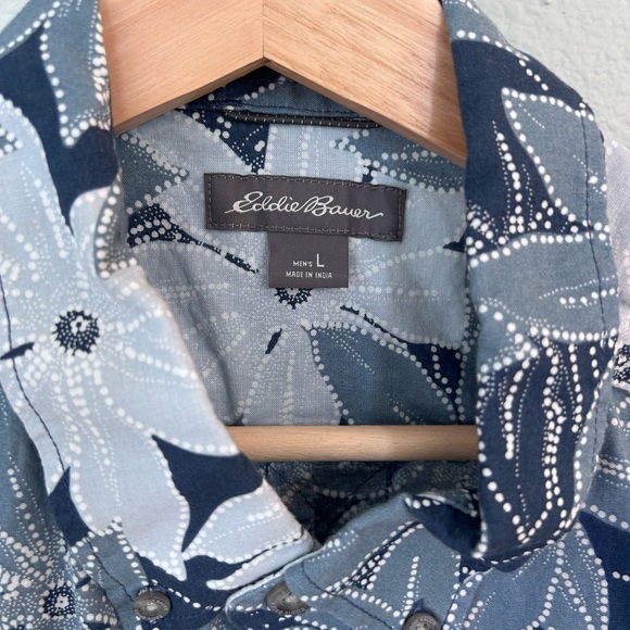 Mens Eddie Bauer button down blue floral shirt - Picture 6 of 7